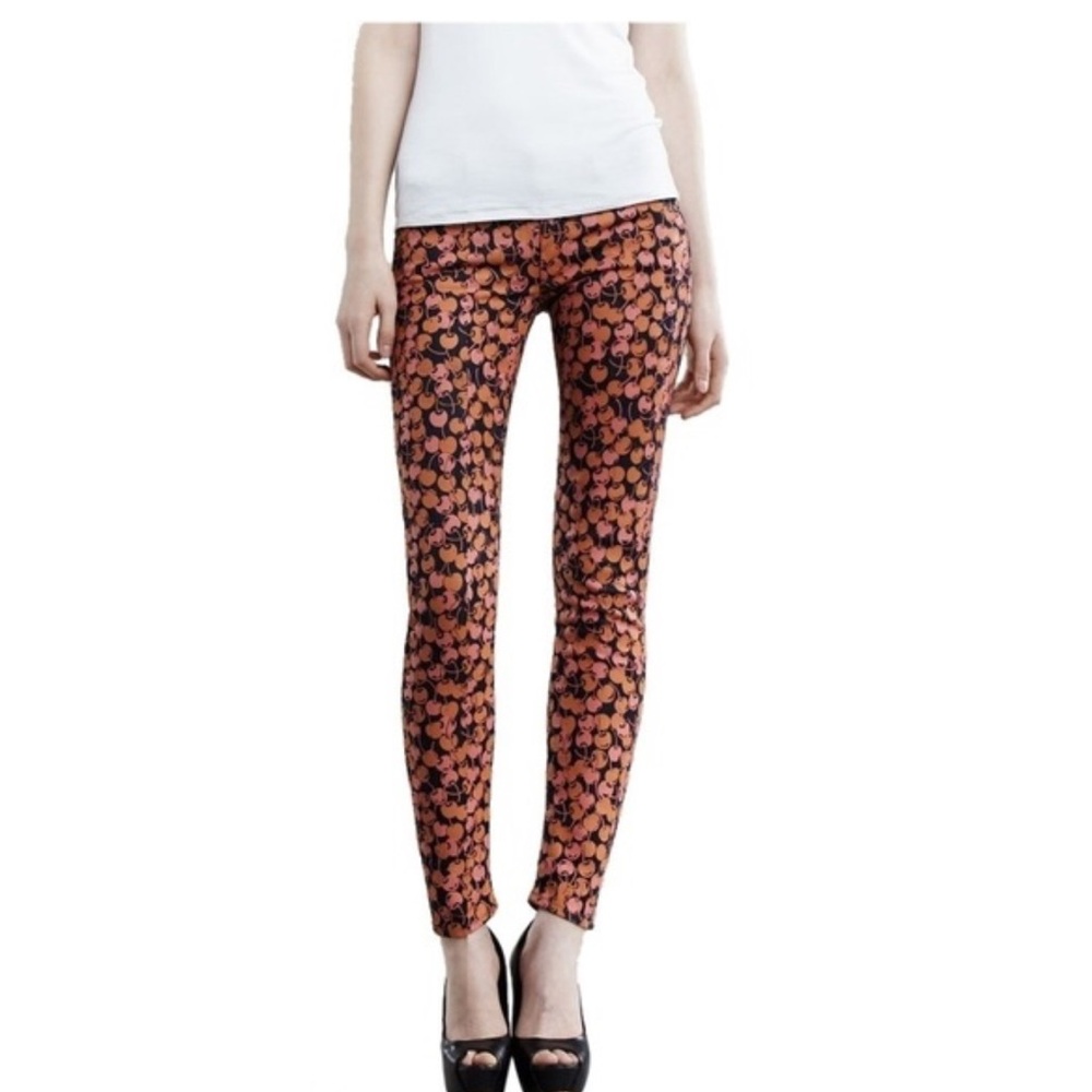 MOTHER the Looker Cherry Pickin Skinnies Size 28